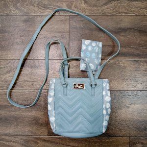 BETSEY JOHNSON Women's Crossbody Blue Quilted/Handle/Shoulder Handbag